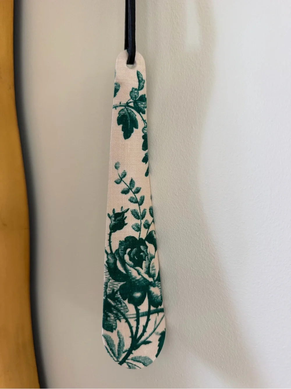 Green Floral Shoe Horn